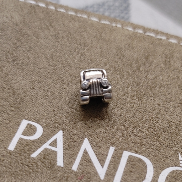ʕ·ᴥ·ʔAuthentic Vintage Pandora Car 790405CZ - Picture 5 of 6